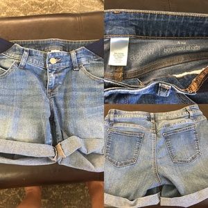 Maternity shorts boyfriend fit